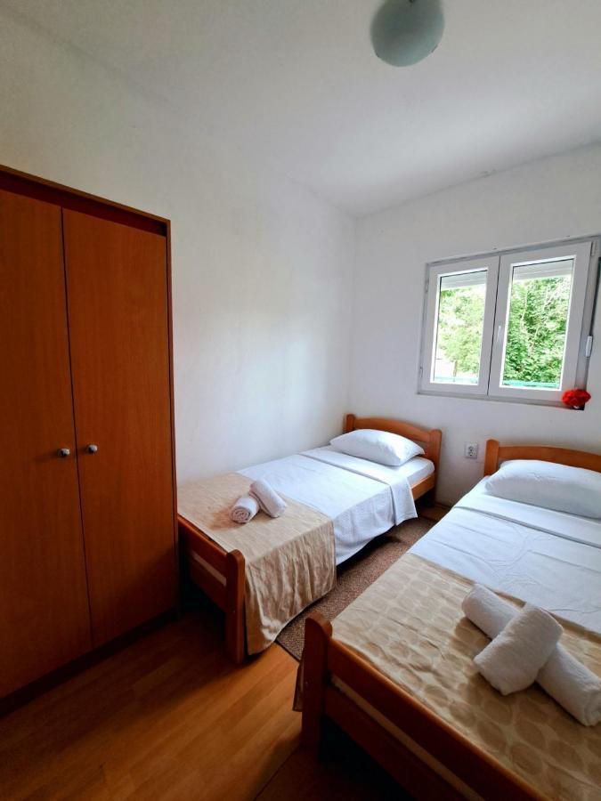 ליובוסקי Guest House Green River מראה חיצוני תמונה